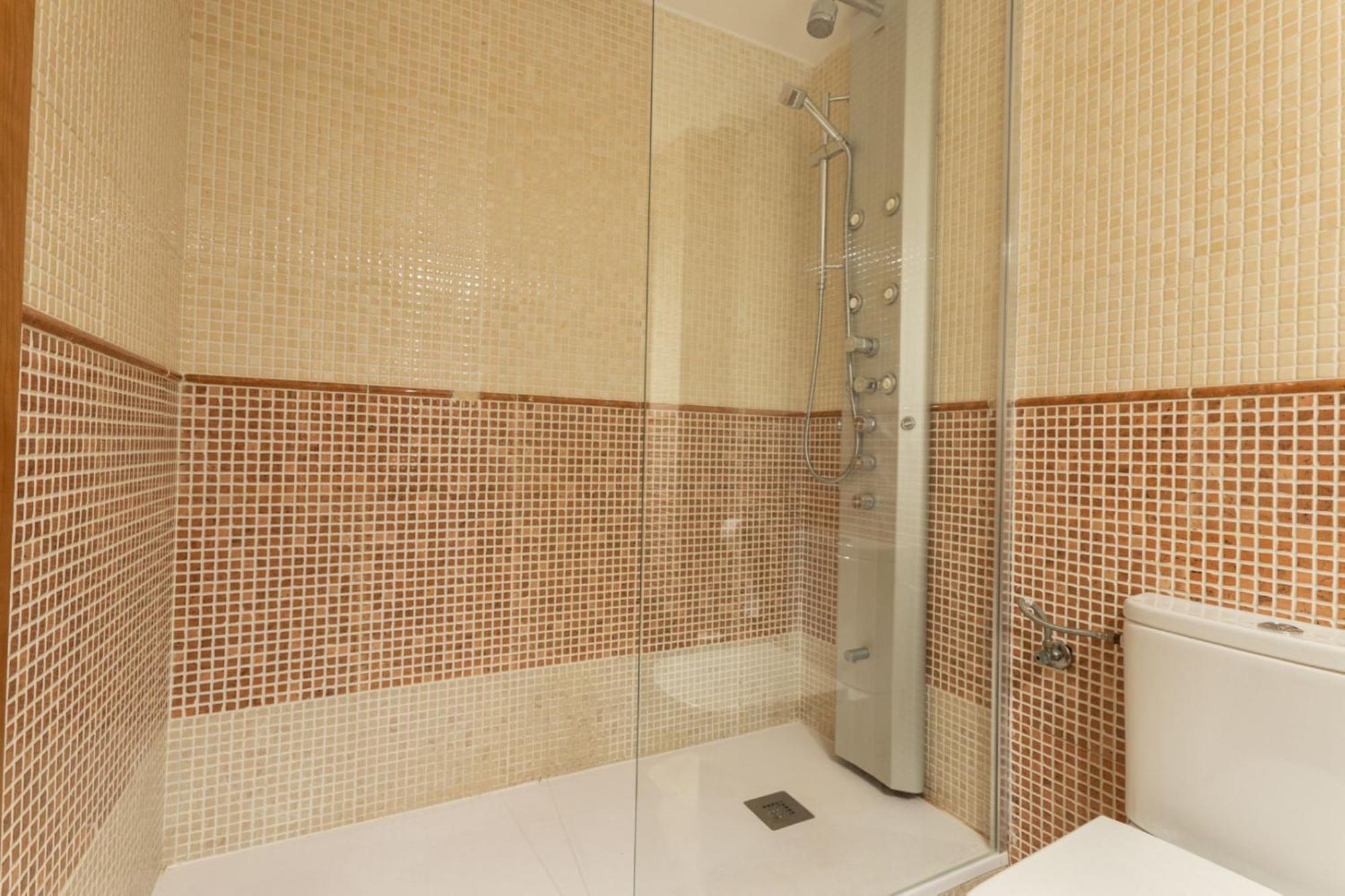 One Bedroom Apartment In Chueca Madrid Exterior foto